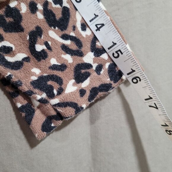 Merona size XS brown animal print 3/4 sleeve button up cardigan - Picture 4 of 6